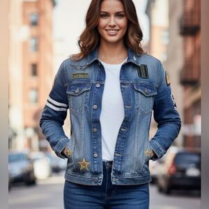 UNISEX GUESS | Premium Embroidered Denim Jacket | Classic Logo Detail | Size L